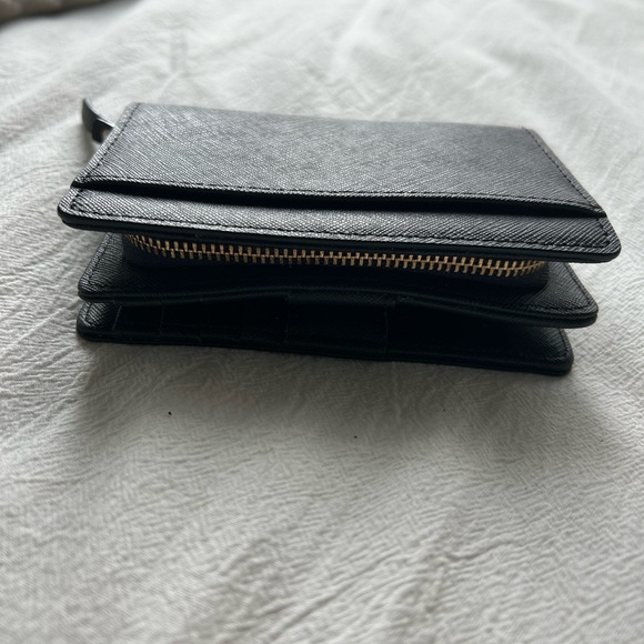 Kate spade wallet new with tags - Picture 3 of 4